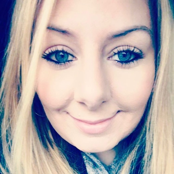 Meet your Posher, Heather - Picture 1 of 1